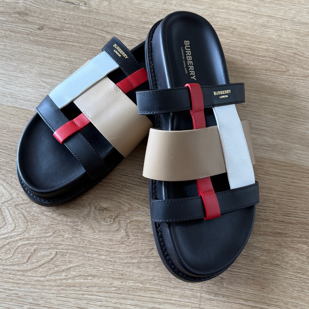 Worn once Perfect condition 
Woven Slides Flat Sandals EUR 40 / US 9.5 - Picture 4 of 10